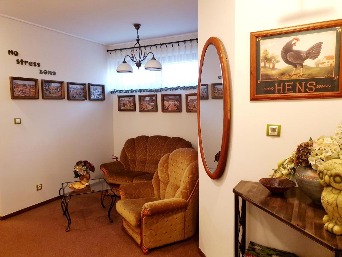 Penzion A Restauracia Toldi Галанта Екстериор снимка