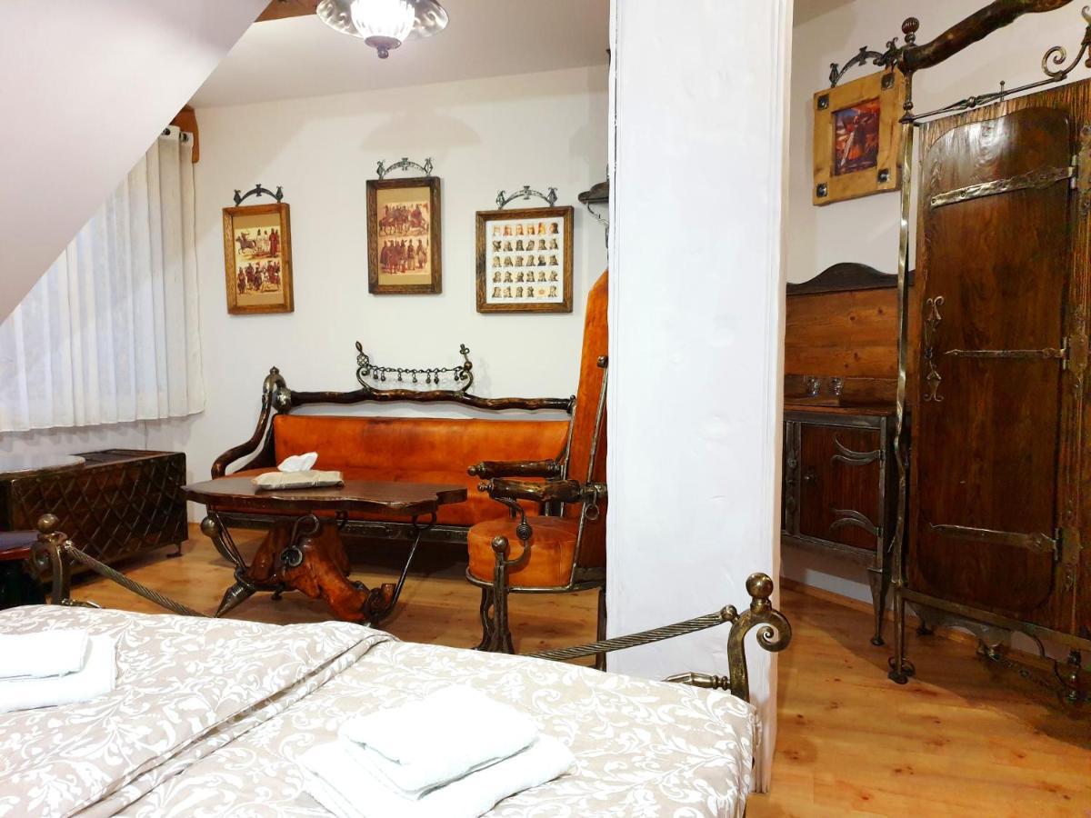 Penzion A Restauracia Toldi Галанта Екстериор снимка